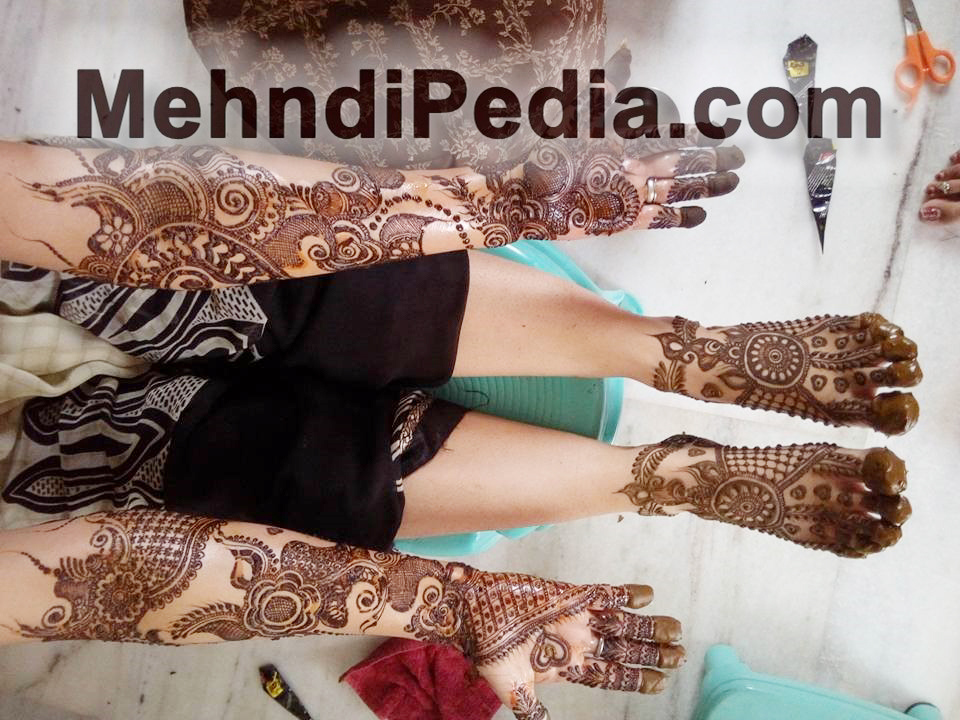 henna foot tattoo designs