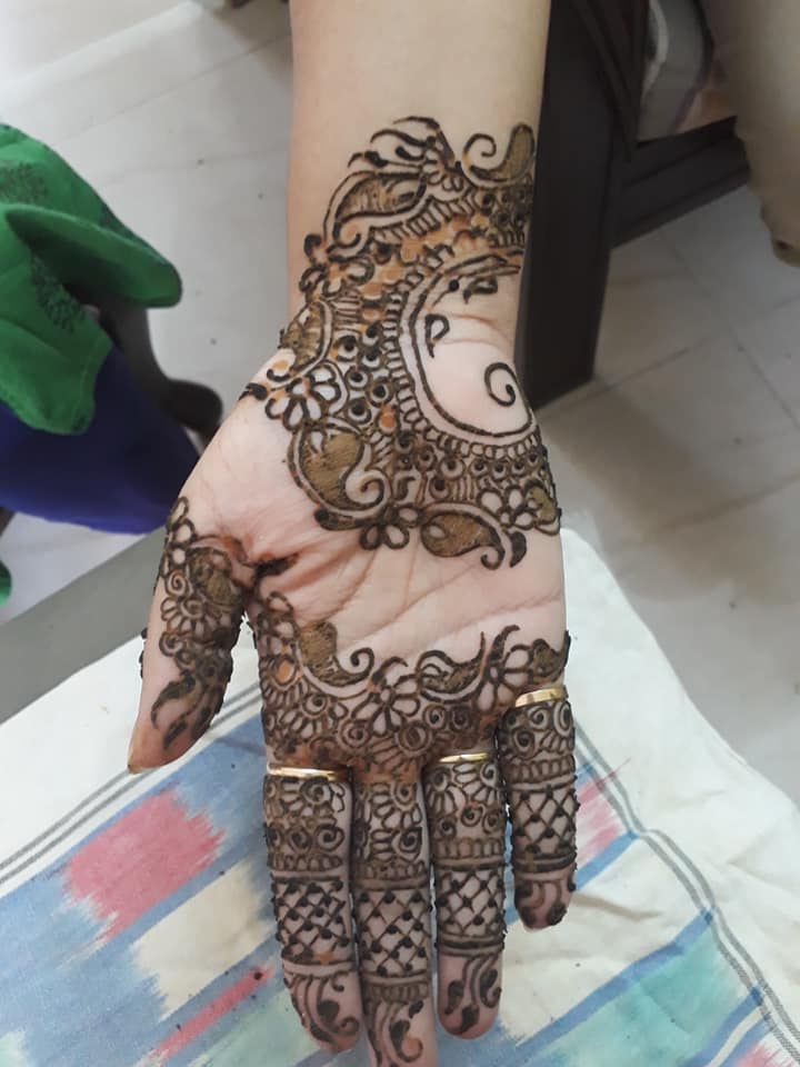 simple latest henna designs for front hand