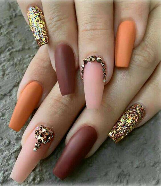 toothpick nail art maroon and orange colour with golden shade
