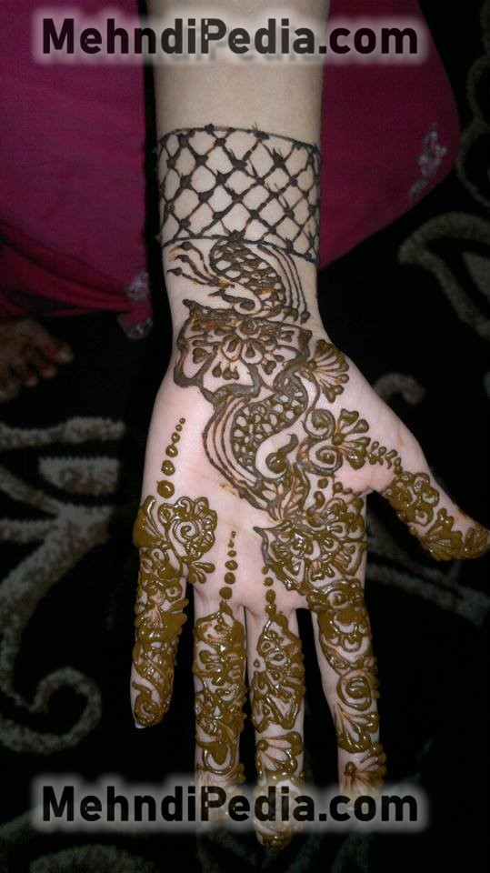 cute fornt side henna designs